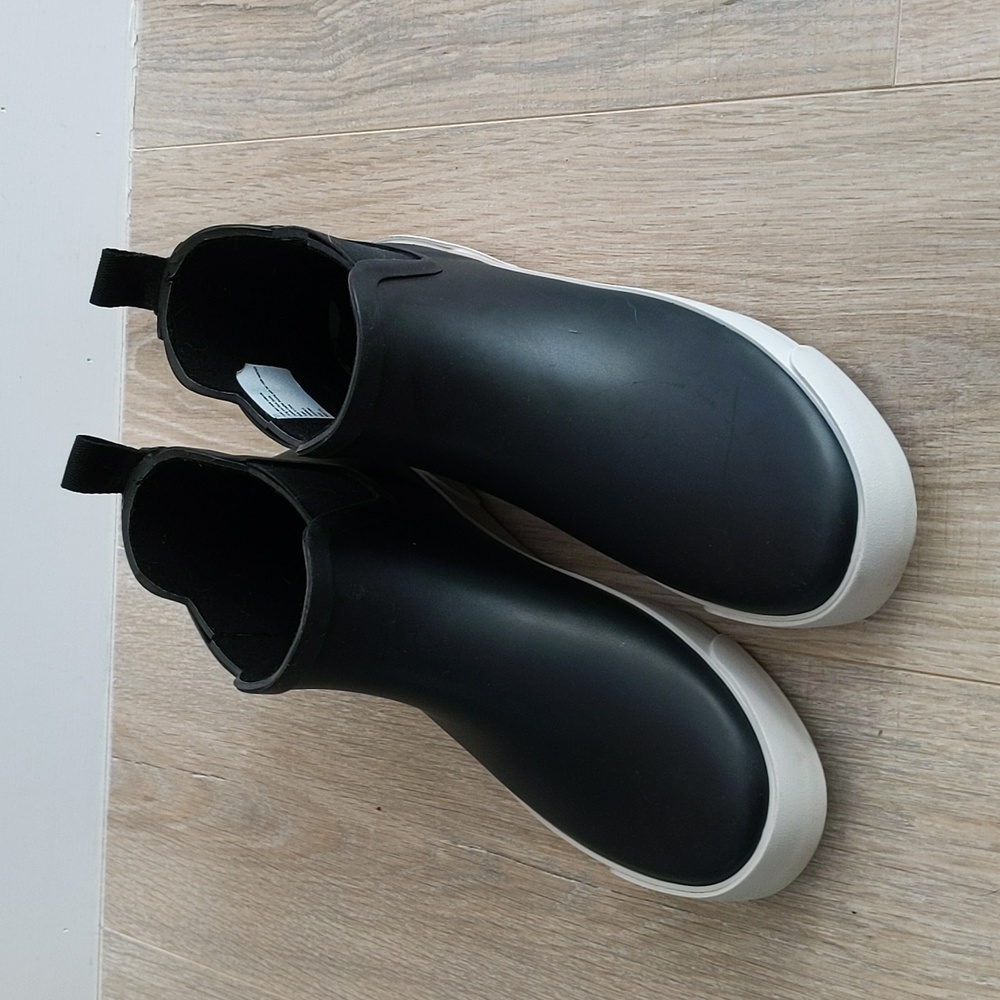 Rain boots, Size 7